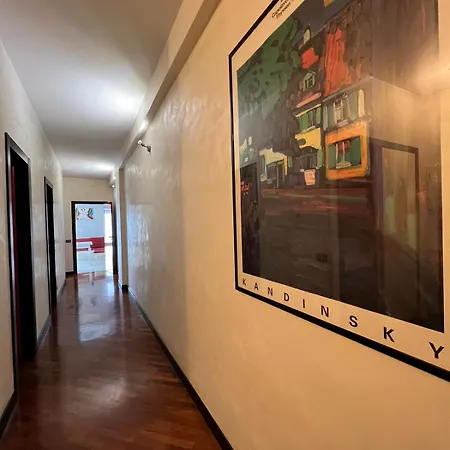 Garibaldi Plaza Prázdninový dům *